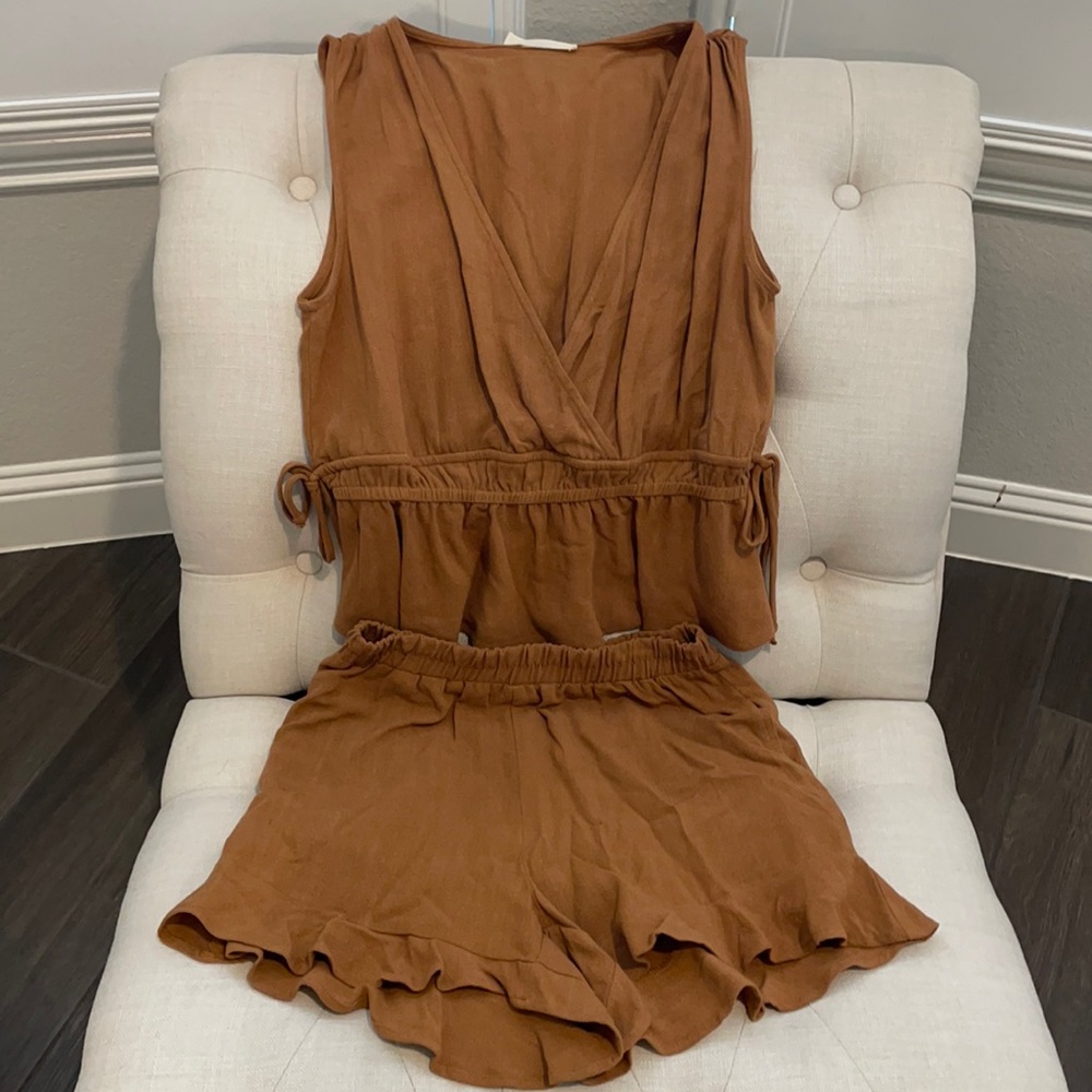 NWOT Rokoko Short set